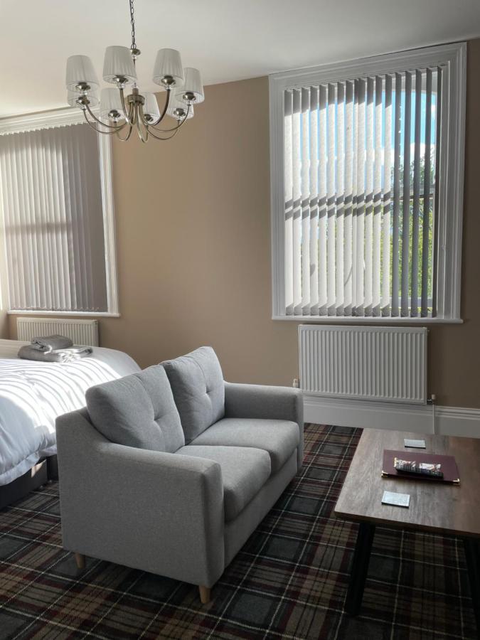 Carlton House Scarborough Hotel Bagian luar foto